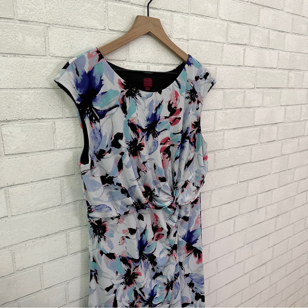 212 COLLECTION Floral Tie Waist Sleeveless Dress - Picture 3 of 10